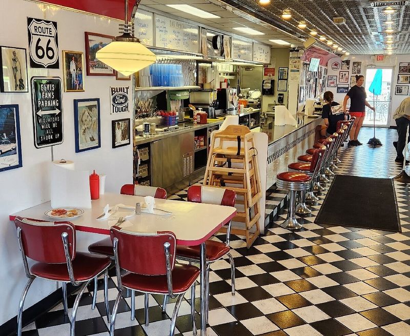 62 Classics' Diner, Hillsboro 62 Classics' Diner, Hillsboro