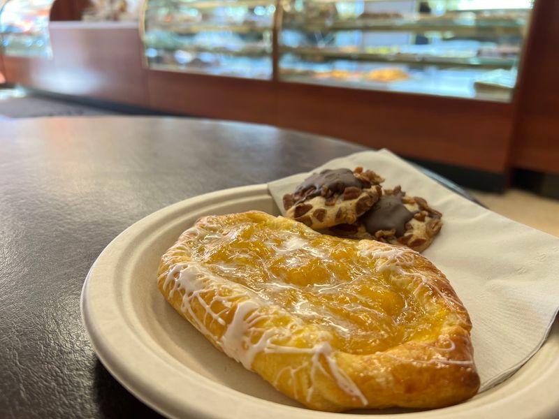 Flaky Strudel And Pastries Worth A Detour Flaky Strudel And Pastries Worth A Detour
