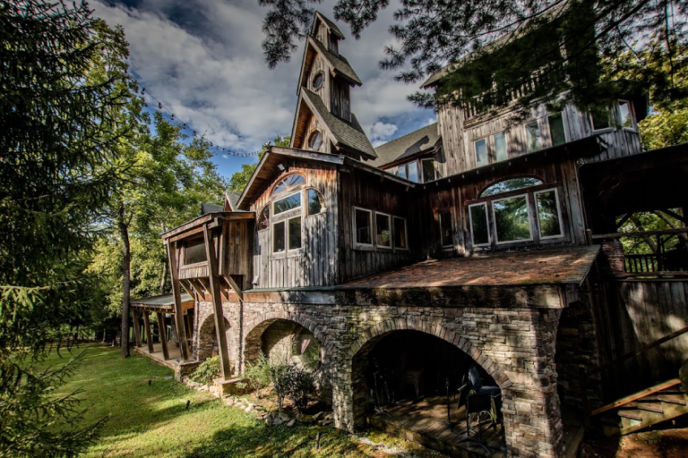 9 Tennessee Ghost Tours That Are Perfect for Spooky Season