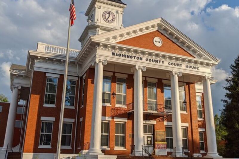 9 Tennessee Towns That Go All Out for Halloween and Turn Into Spooky Wonderland Destinations