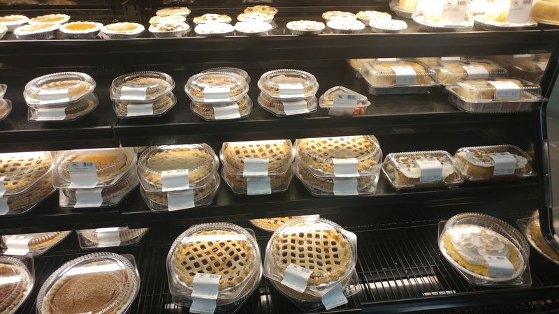 A Bakery Case With a Loyal Following
