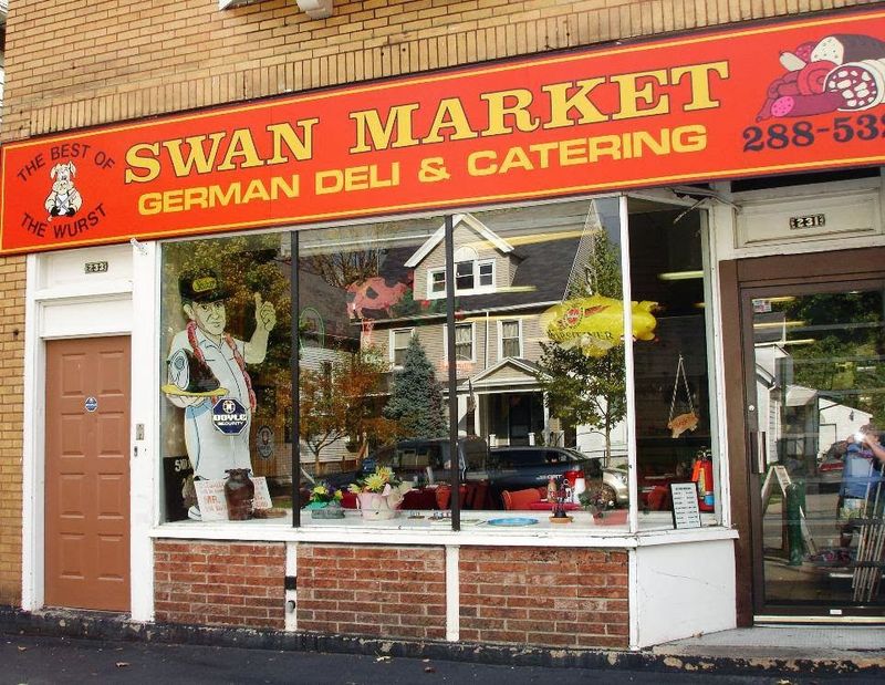 A Corner Market on Parsells Avenue