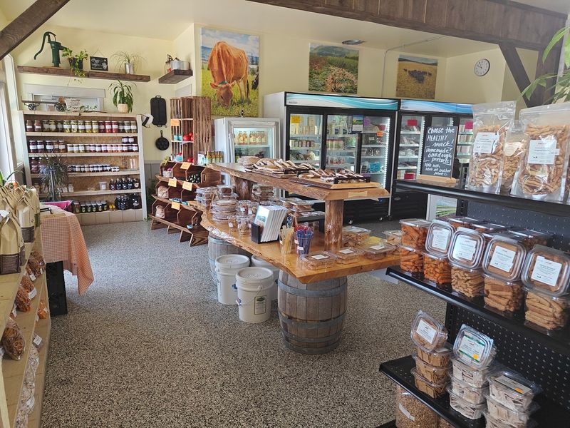 A Country Market Adds More to the Stop