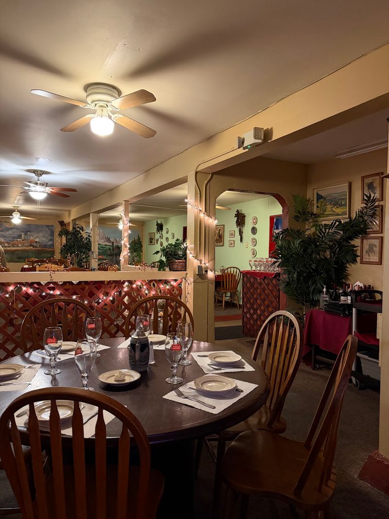 A Family Hideaway in Multnomah Village