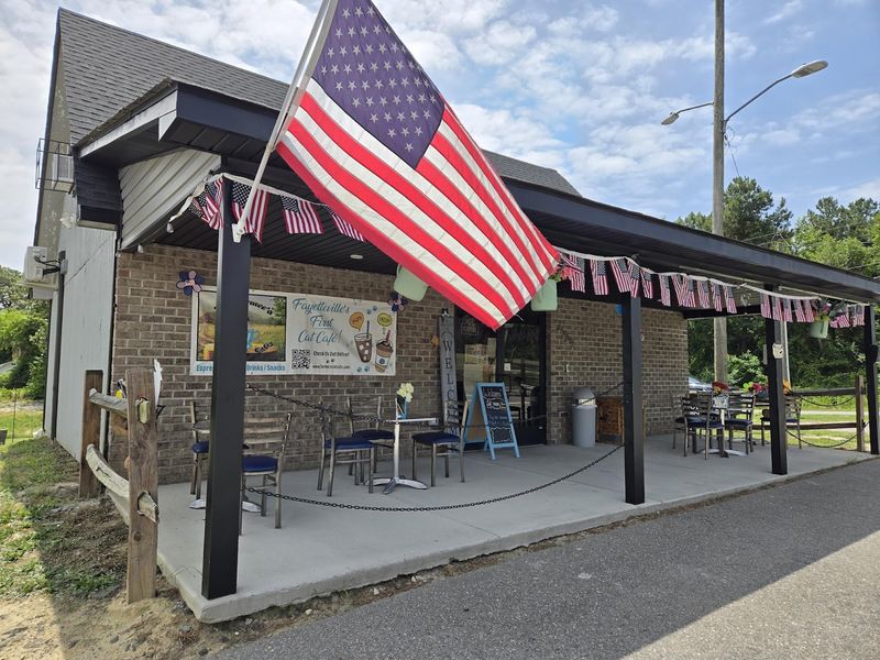 A Food Truck Neighbor and a Patio Hangout A Food Truck Neighbor and a Patio Hangout