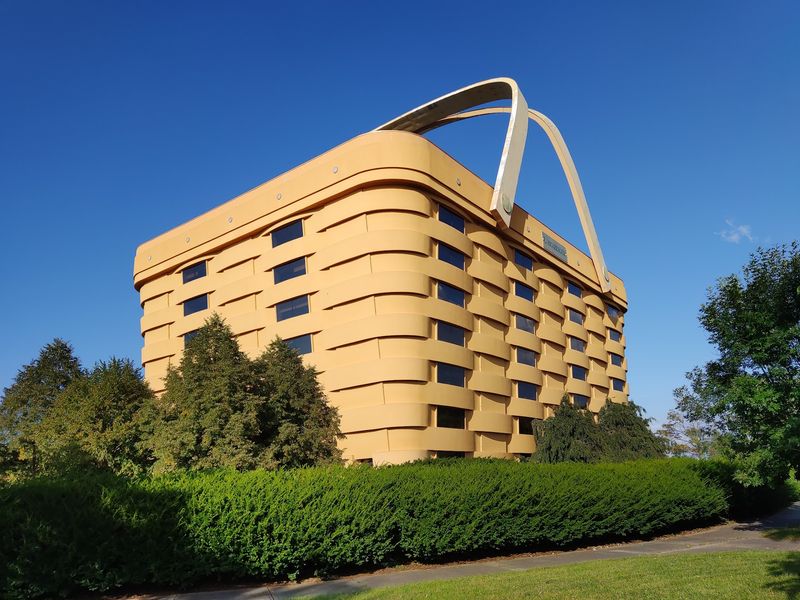 A Giant Basket That Makes Everyone Smile A Giant Basket That Makes Everyone Smile
