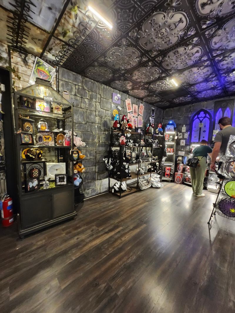 A Growing Shop With Returning Fans