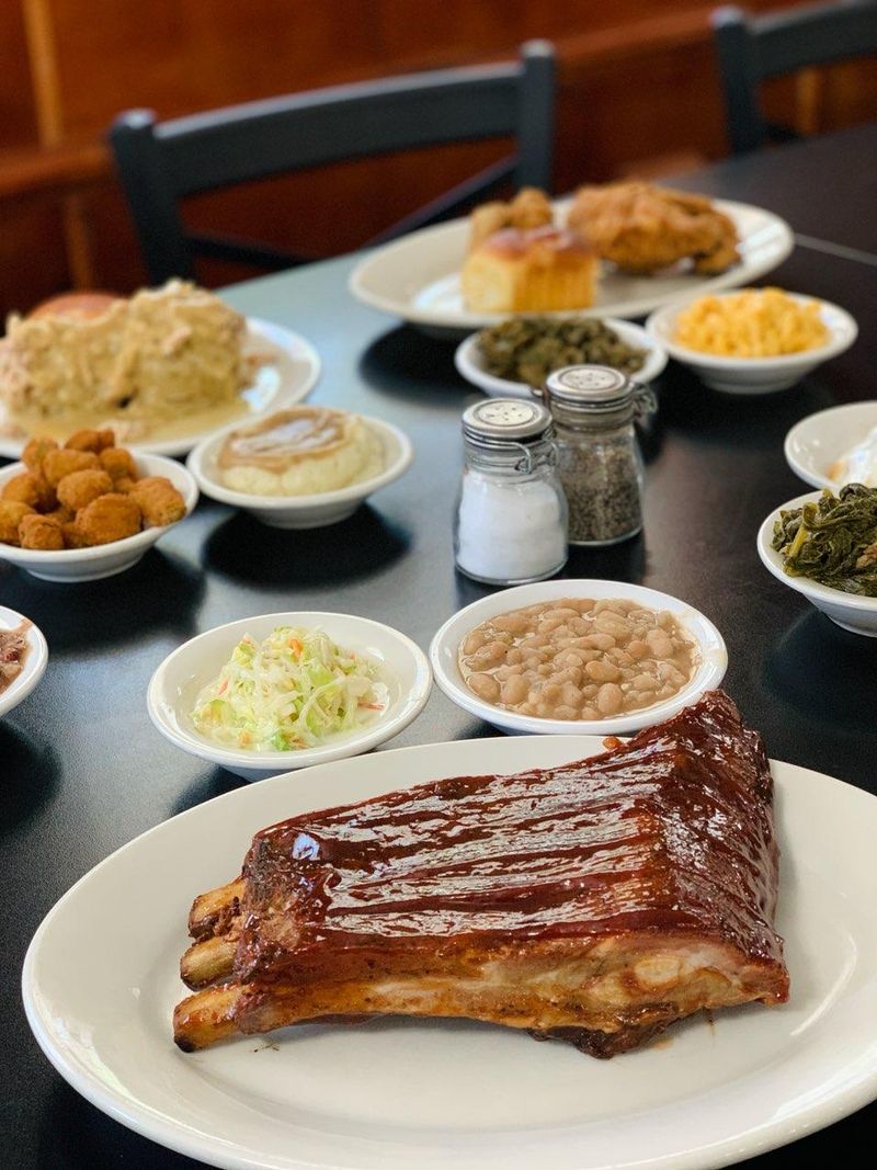A Humble Murfreesboro Spot That Lets the Food Do the Talking