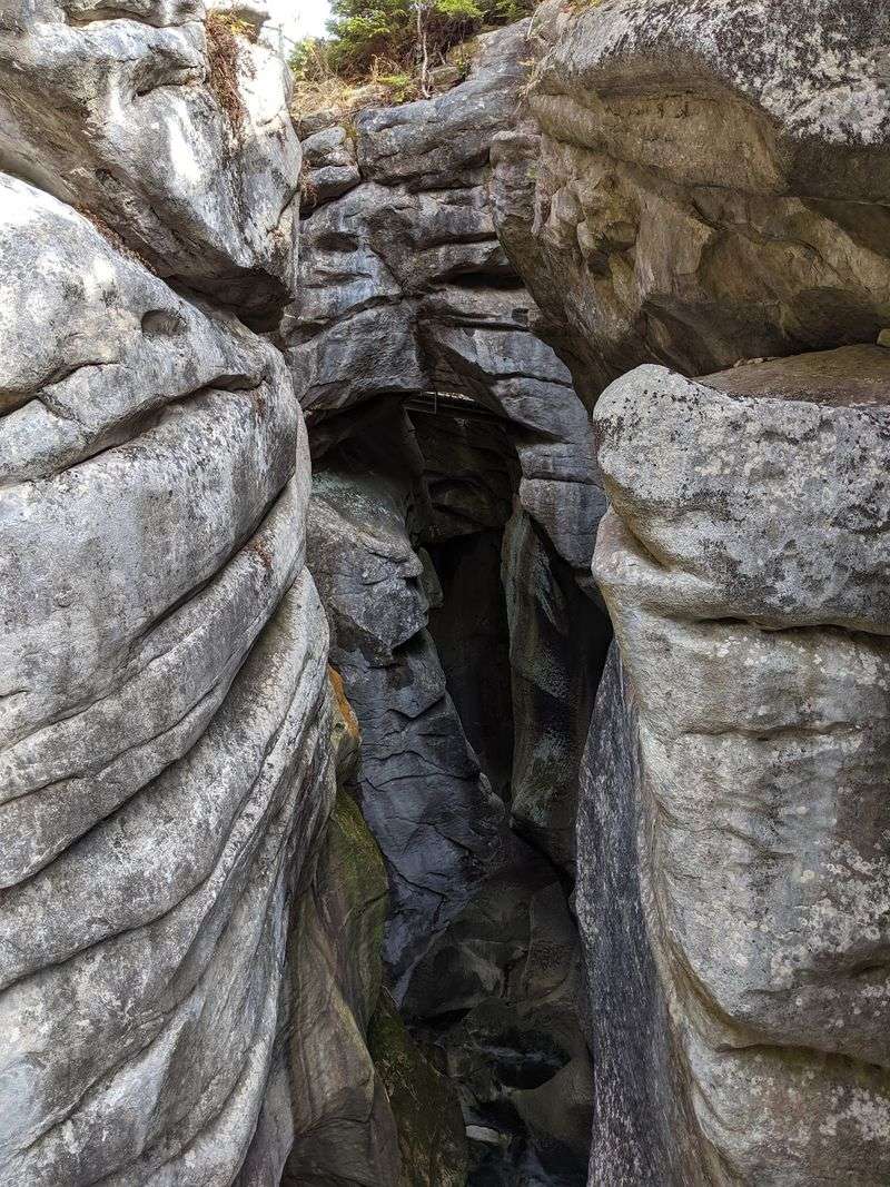 A Marble Arch That Ice And Water Built Together A Marble Arch That Ice And Water Built Together