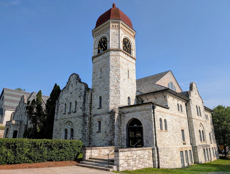 A Massachusetts Campus With Serious Academic Credentials A Massachusetts Campus With Serious Academic Credentials