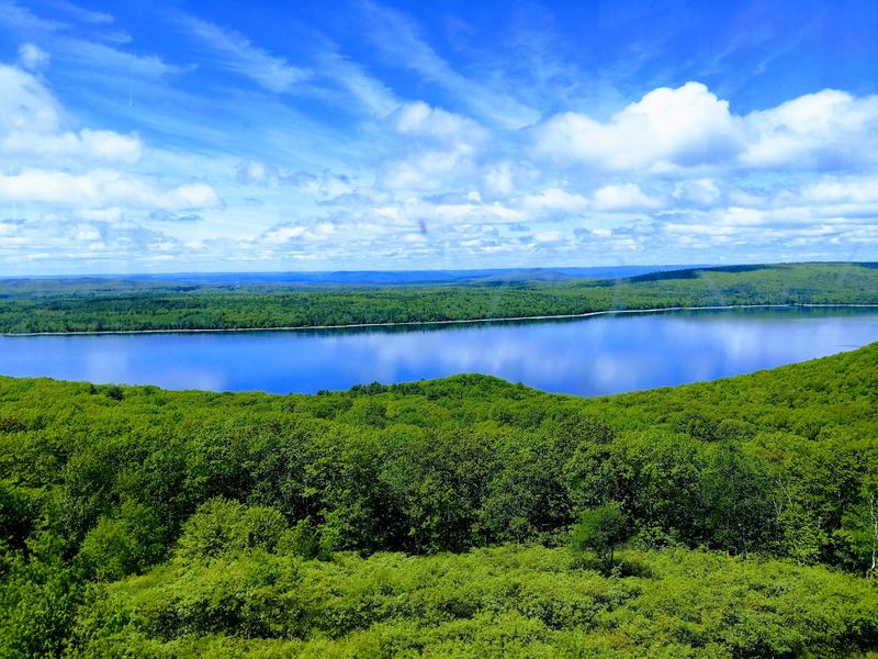 A Massachusetts View With a Missing Valley A Massachusetts View With a Missing Valley
