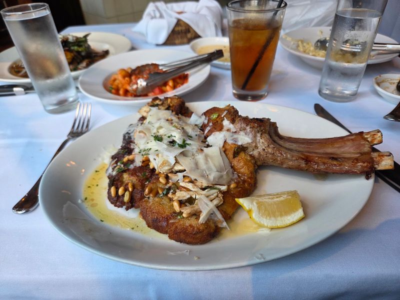 A Meal That Unfolds in Courses A Meal That Unfolds in Courses