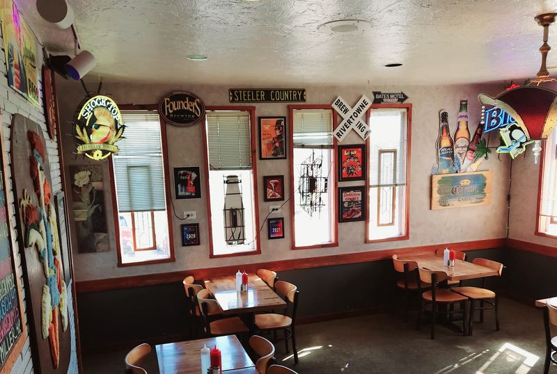 A Neighborhood Bar With Its Own Character