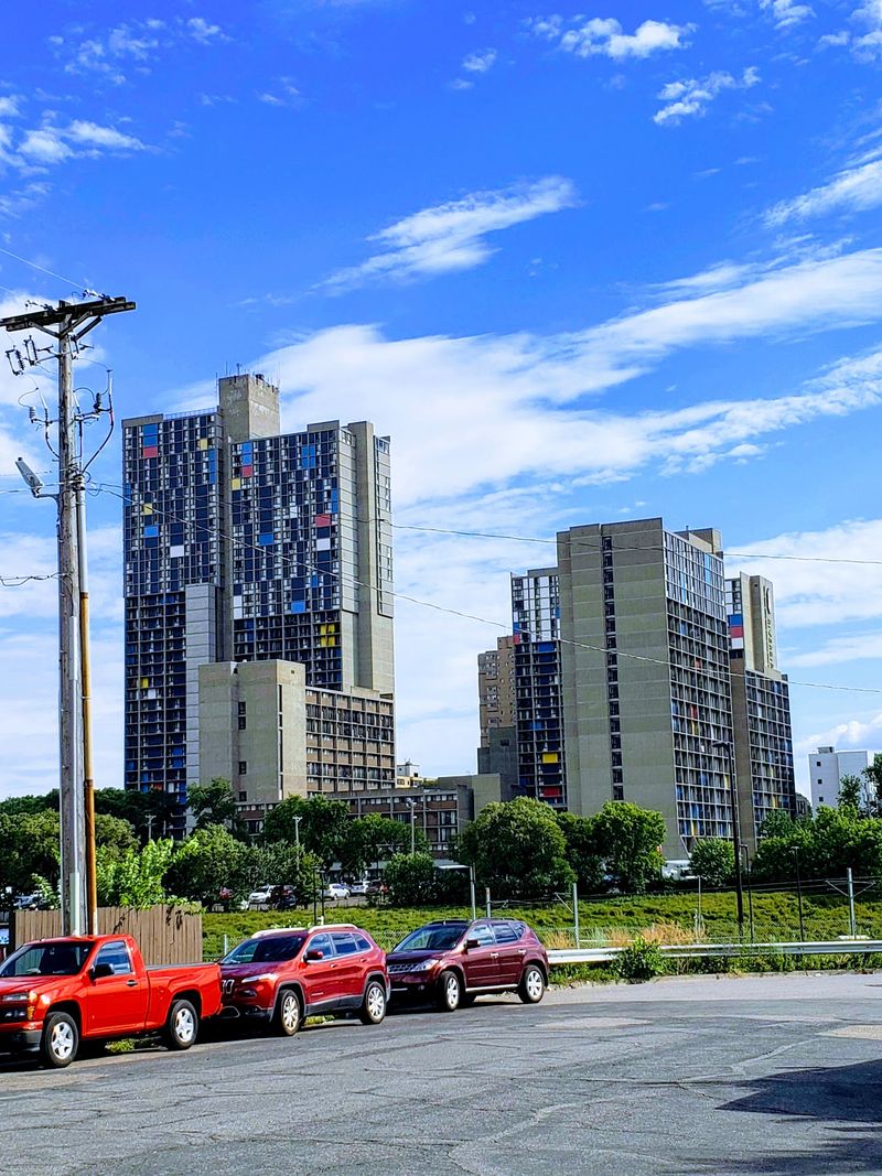A Neighborhood Between River and Highway