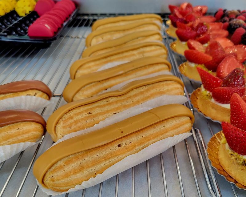 A Pastry Case That Makes Choosing Feel Impossible A Pastry Case That Makes Choosing Feel Impossible