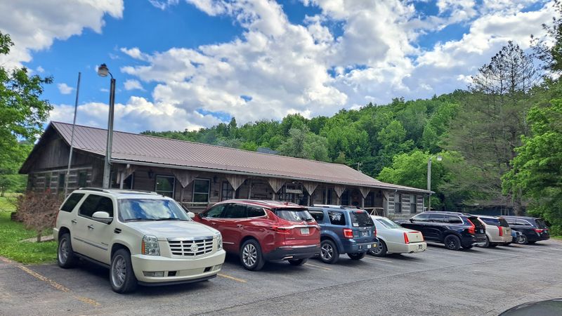 A Quiet Country Road Leads to One of Tennessee's Best-Kept Food Secrets