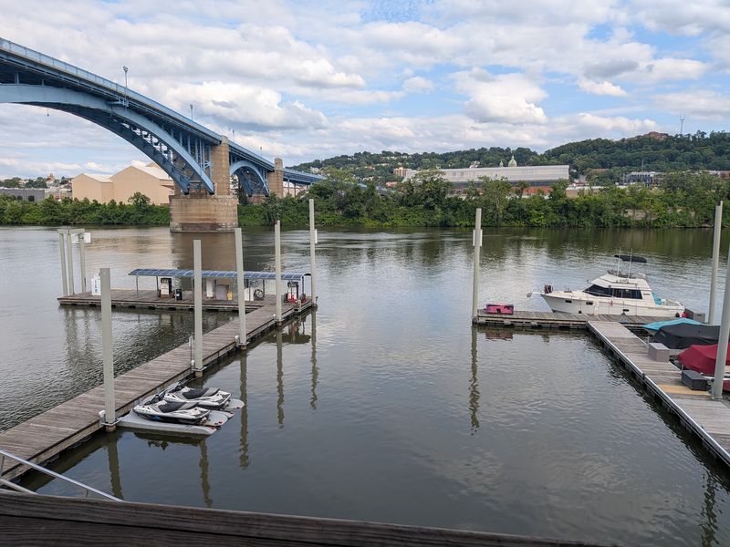 A Riverfront Setting That Feels Far From City Life