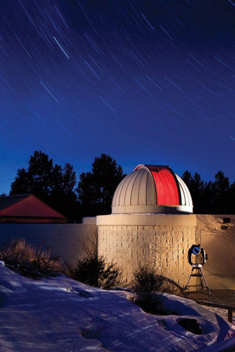 A Riverside Address Built for the Night Sky A Riverside Address Built for the Night Sky
