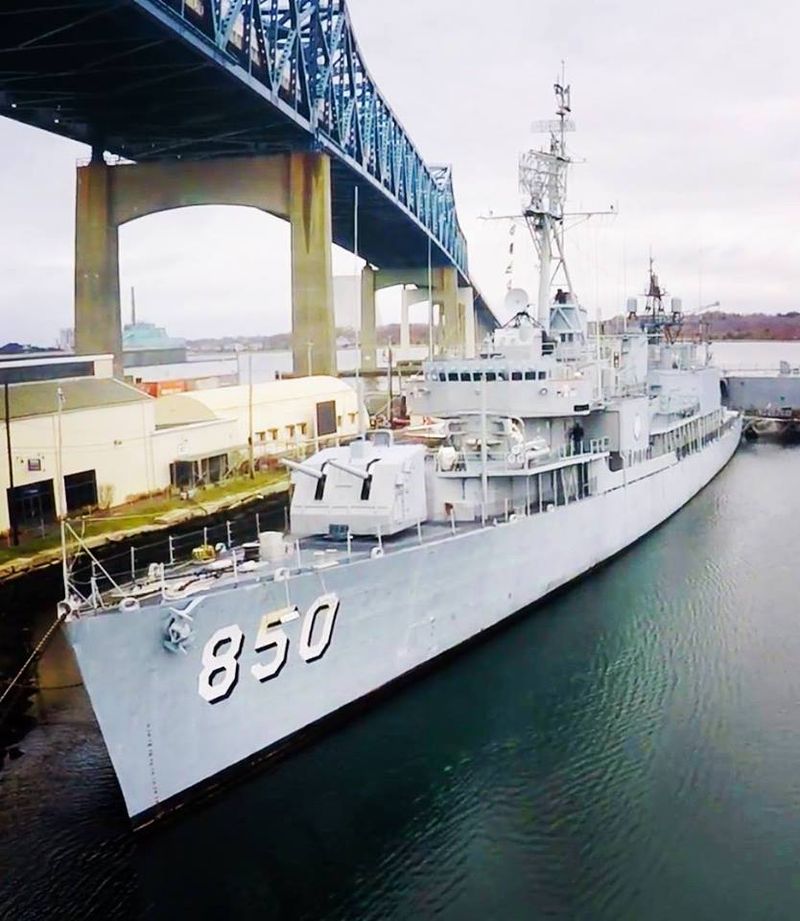 A Submarine and Destroyer Change the Scale A Submarine and Destroyer Change the Scale