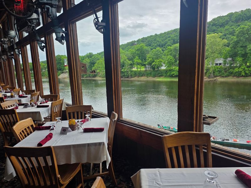 A Table Above the White River