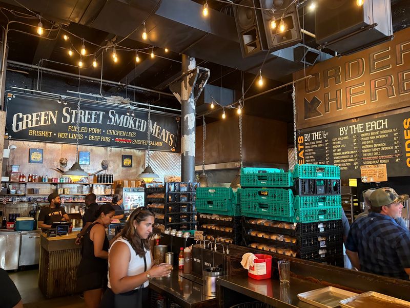 A Texas Barbecue Expert Gave This Chicago Spot a Big Nod A Texas Barbecue Expert Gave This Chicago Spot a Big Nod