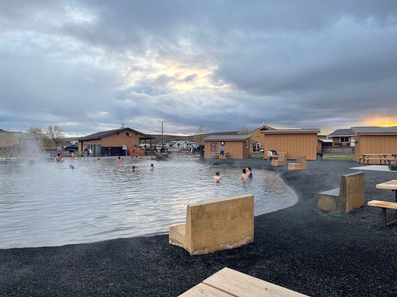 A Thermal Retreat Off Route 78 A Thermal Retreat Off Route 78