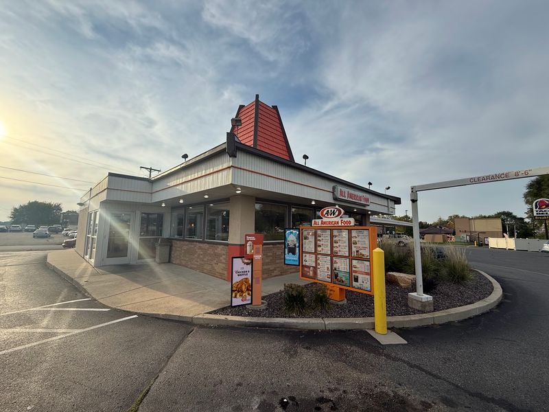 A&W Restaurant, Faribault, MN A&W Restaurant, Faribault, MN