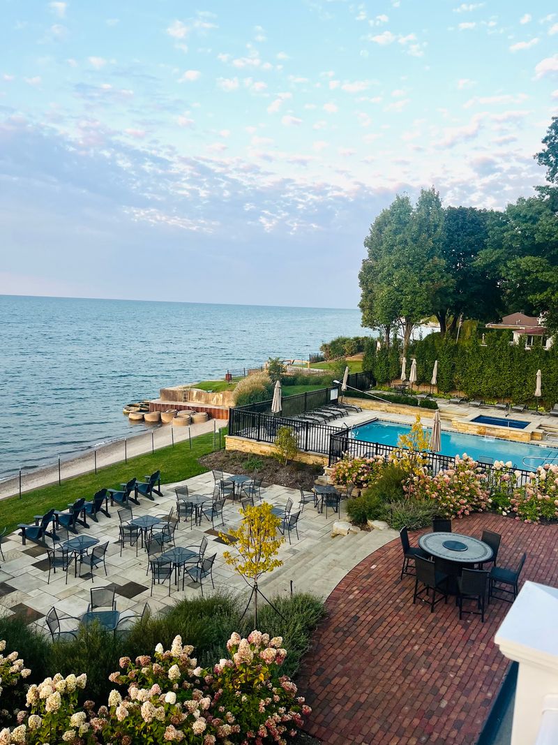 An Adults-Only Escape Beside Lake Erie