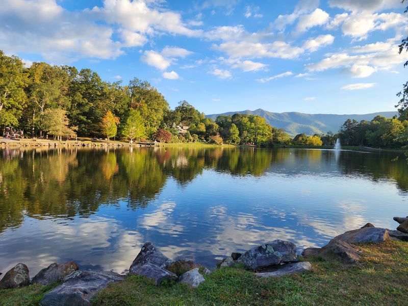 An Easy Pace for Slow Travelers