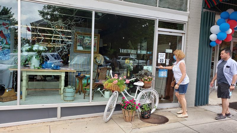 Antique Shops Turn Downtown Into A Treasure Hunt