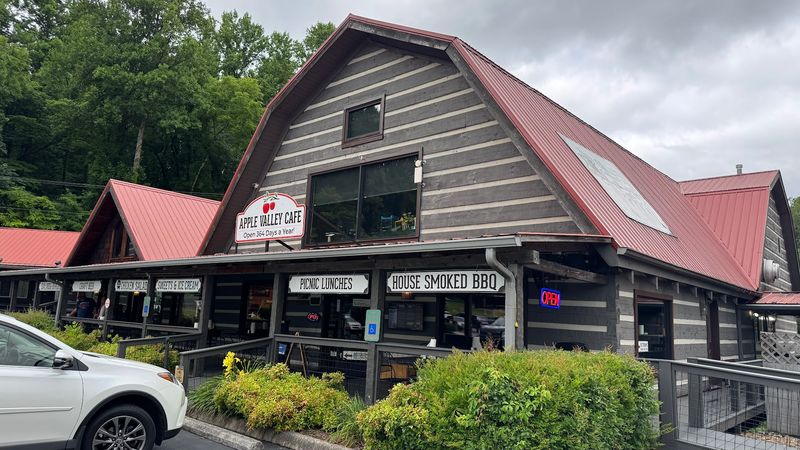 Apple Valley Mountain Village & Cafe, Townsend Apple Valley Mountain Village & Cafe, Townsend