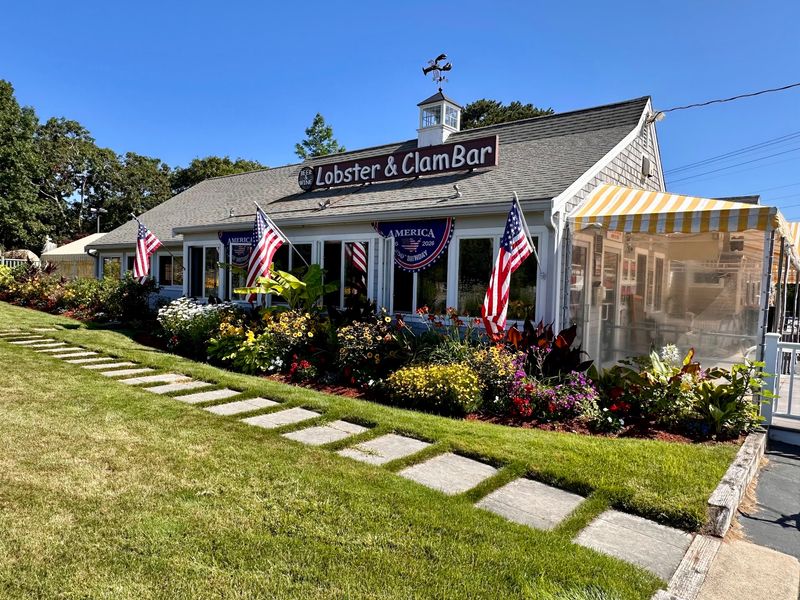 Arnold's Lobster And Clam Bar