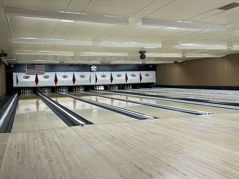 Dettore’s Town Lanes (Ottawa) Dettore’s Town Lanes (Ottawa)