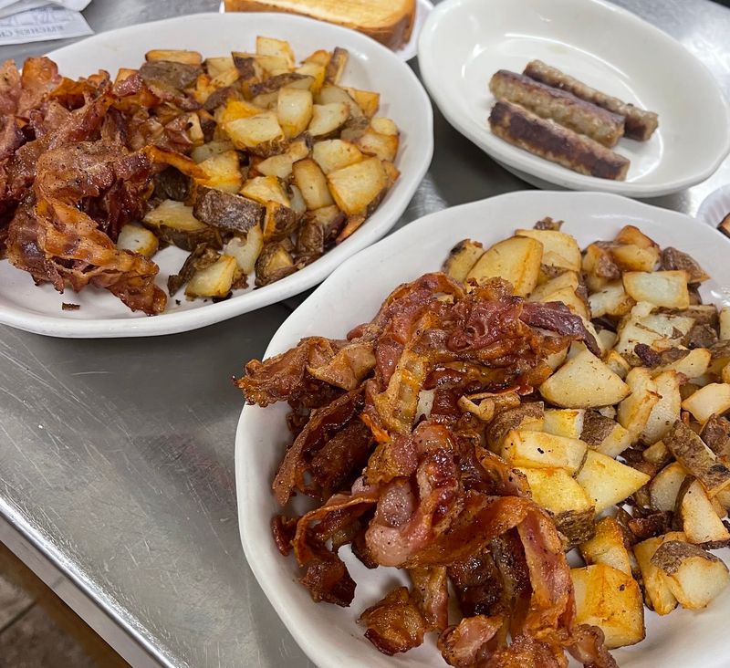 Bacon Lovers Should Prepare For A Generous Pile Bacon Lovers Should Prepare For A Generous Pile