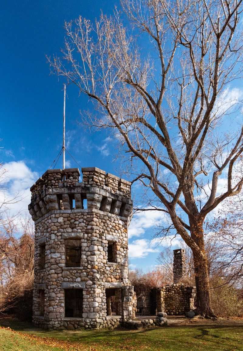 Bancroft’s Castle - Groton Bancroft’s Castle - Groton