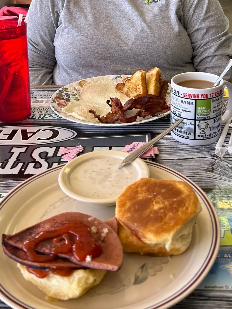 Biscuits And Gravy Lead The Classic Country Lineup