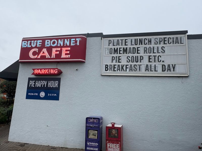 Blue Bonnet Cafe (Marble Falls)
