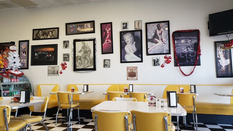 Bonny's Cafe