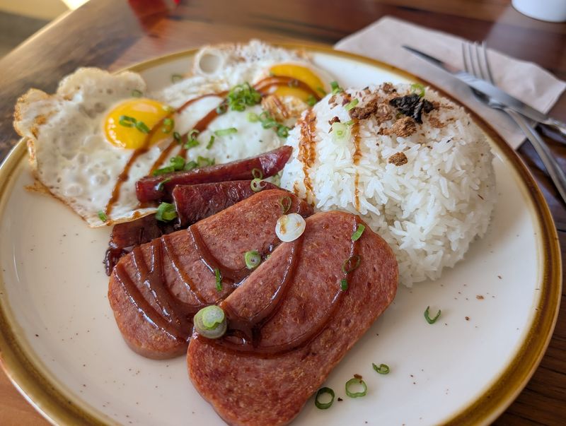 Breakfast Plates That Break the Routine