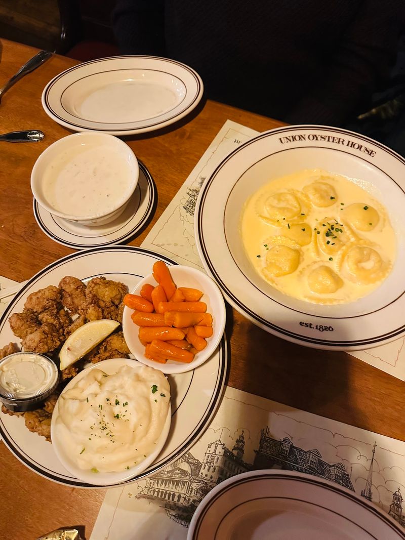Build Lunch Around Chowder, Not a Food Marathon Build Lunch Around Chowder, Not a Food Marathon
