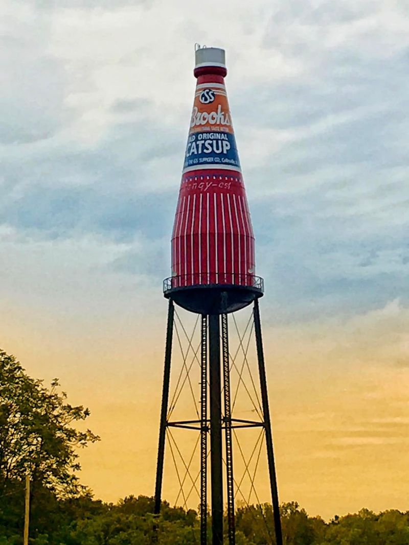 World's Largest Catsup Bottle