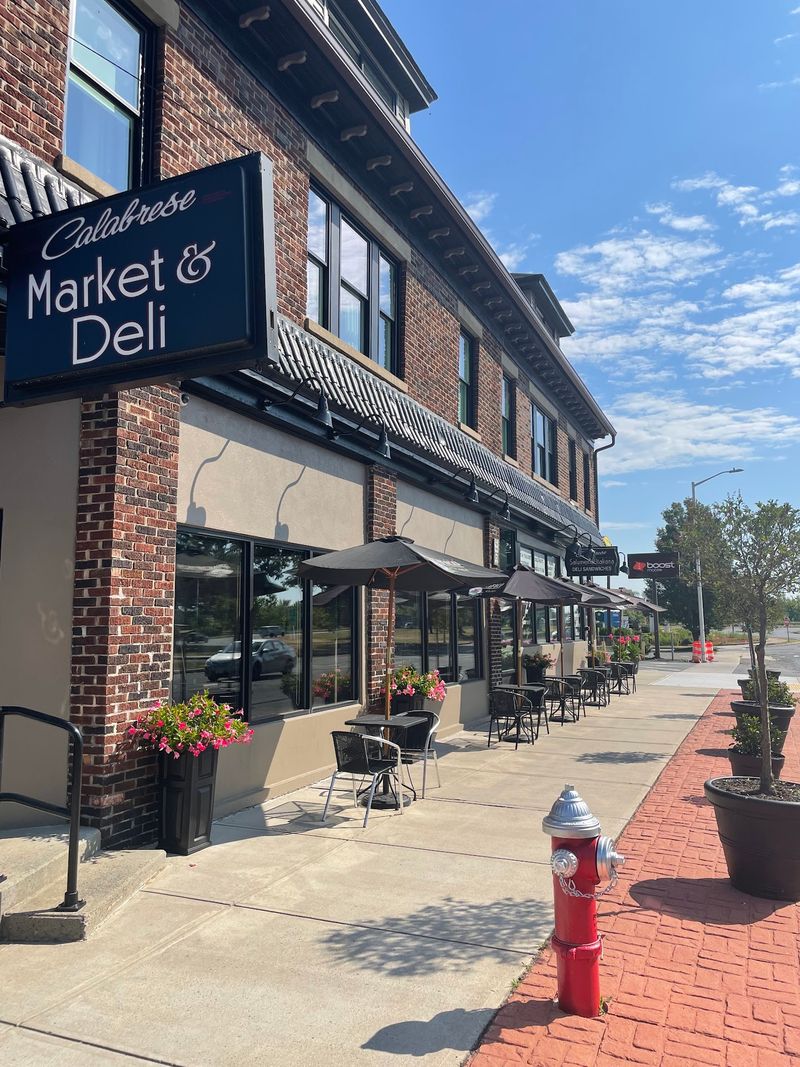 Calabrese Market & Deli: West Springfield’s Meal-Building Stop