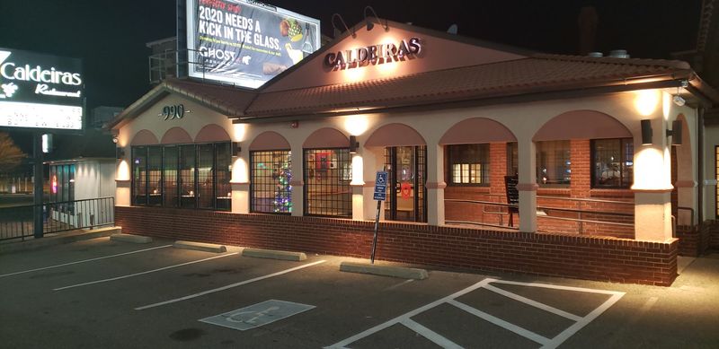 Caldeiras Restaurant - Fall River