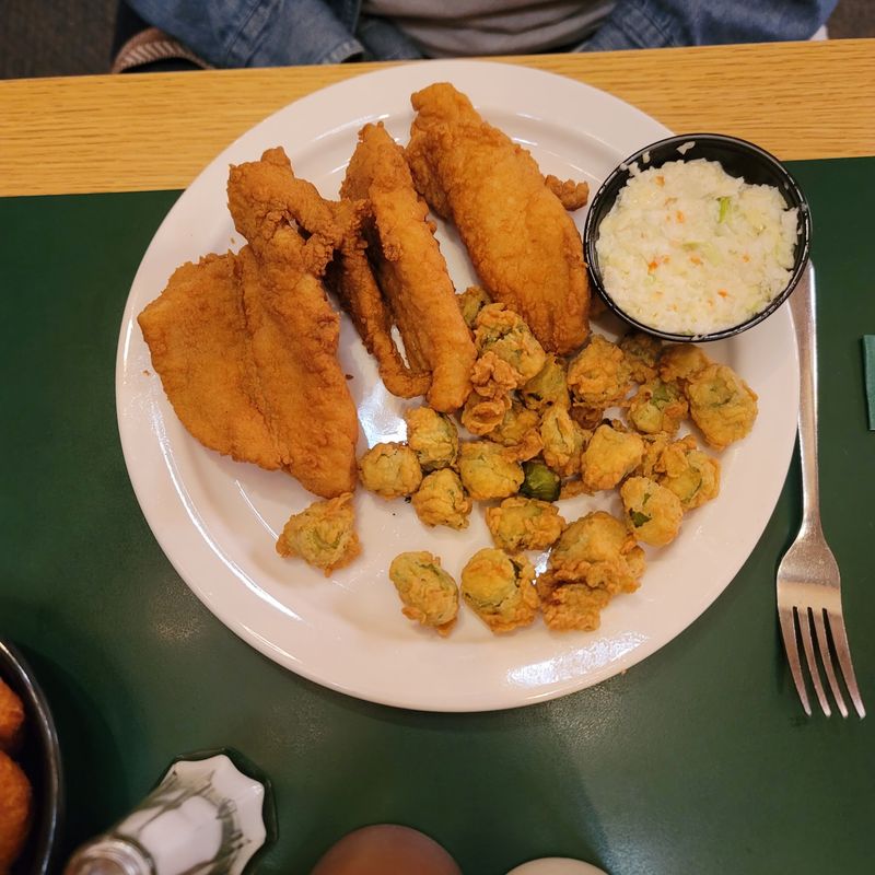 Captain's Galley, Dandridge, TN