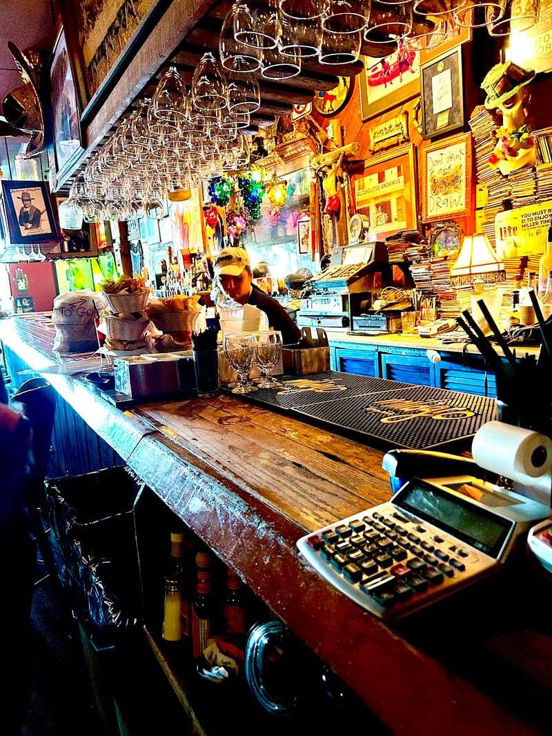 Chez Guevara, Knoxville