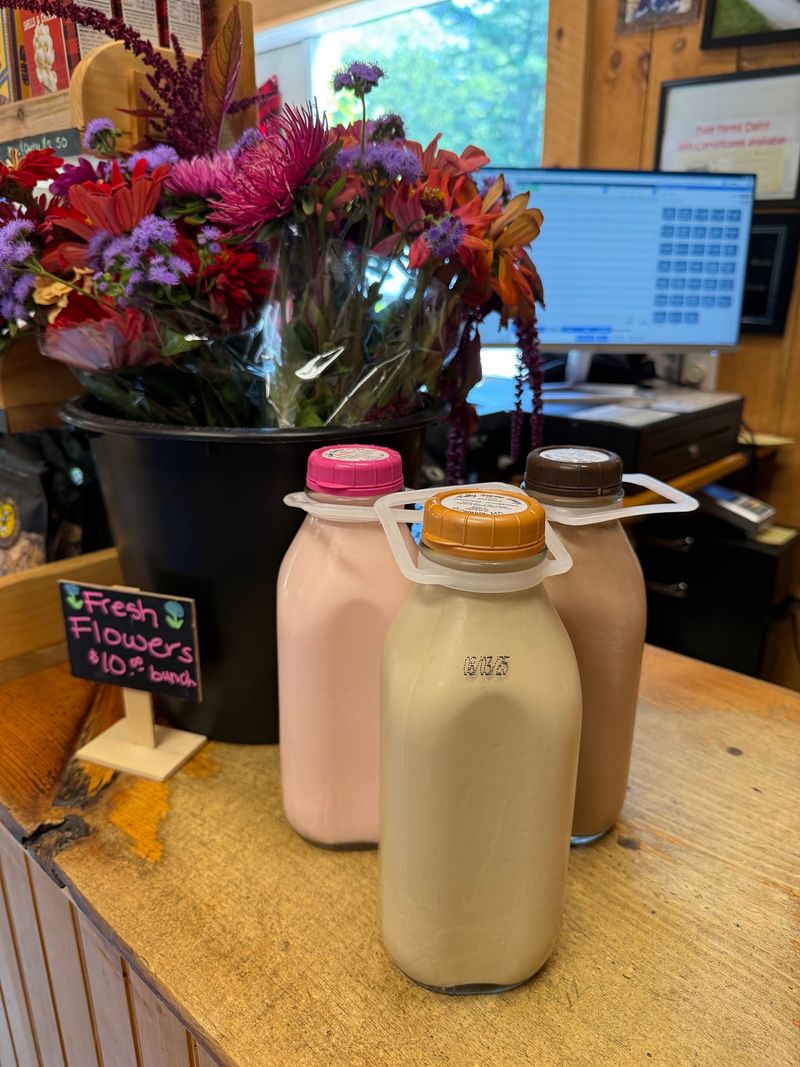 Chocolate, Strawberry, and Coffee Turn Milk Into the Treat Chocolate, Strawberry, and Coffee Turn Milk Into the Treat