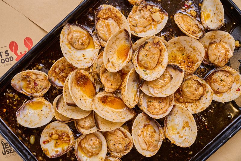 Choose Your Seafood, Sauce, and Spice Level Choose Your Seafood, Sauce, and Spice Level