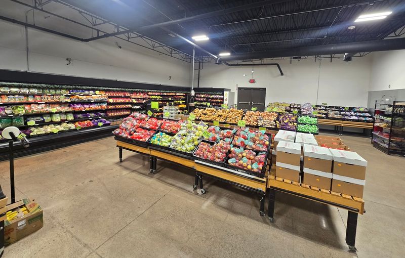 Clean Aisles in a Compact Space Clean Aisles in a Compact Space