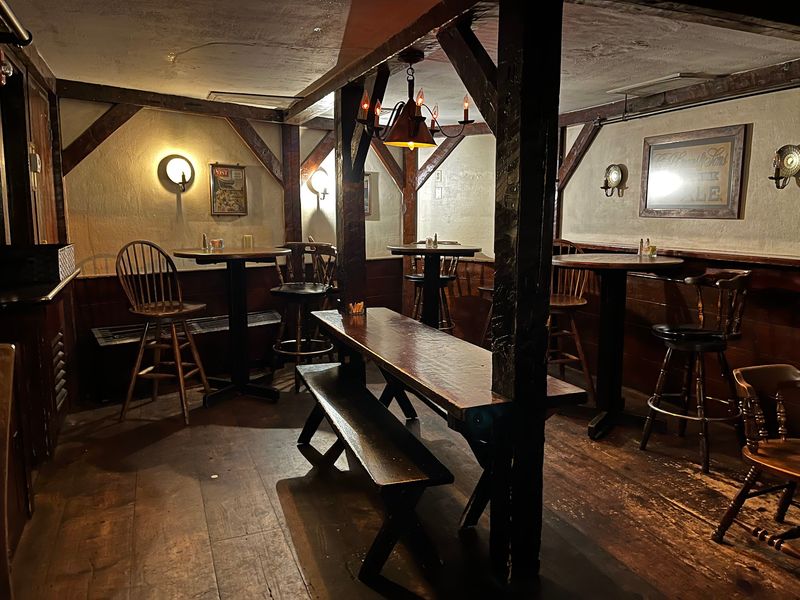 Concord's Colonial Inn - Supper Beside the Town's Story