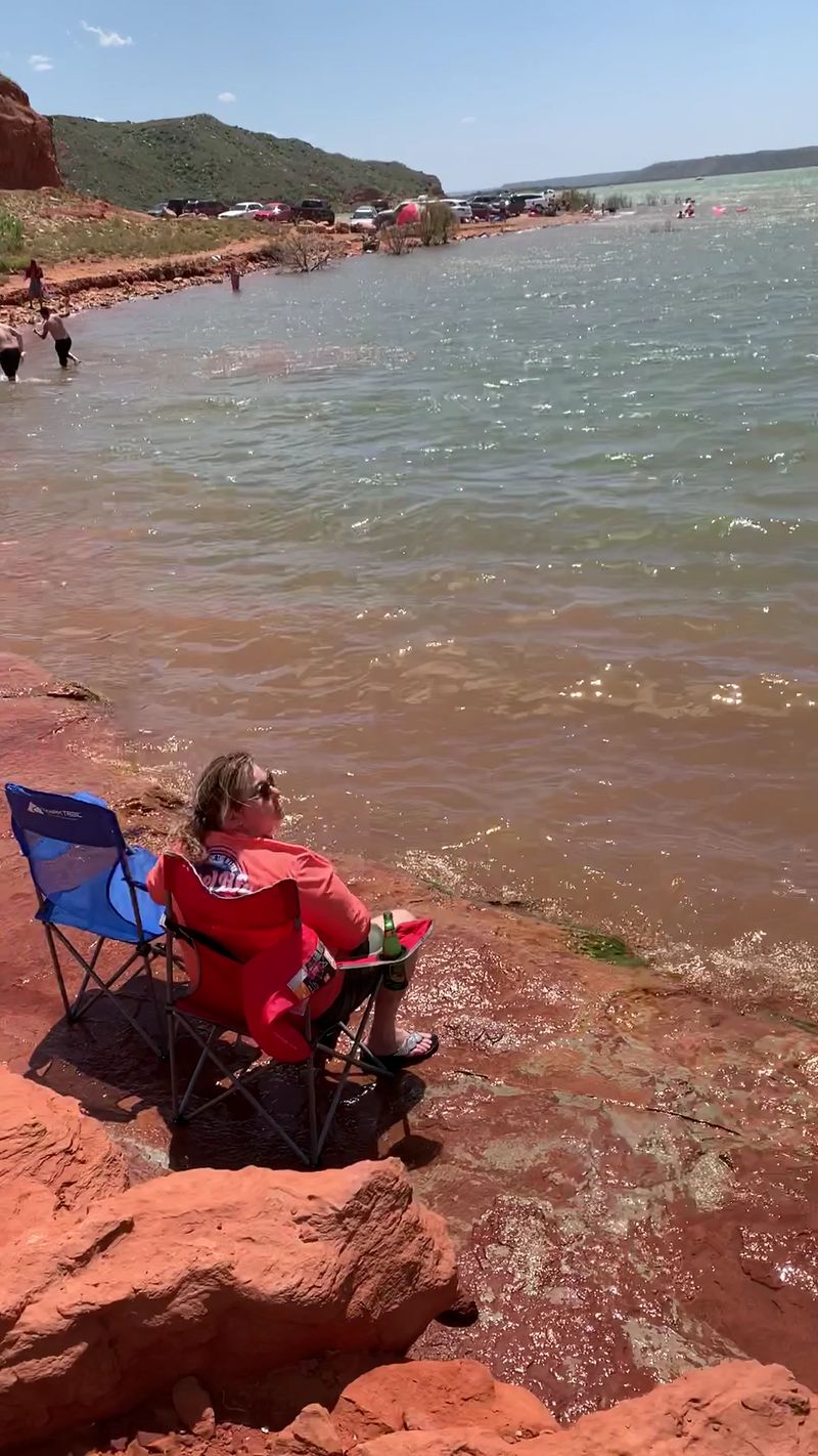 Cooling Off Feels Even Better With Mesas Watching Cooling Off Feels Even Better With Mesas Watching